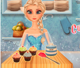 Elsa Cupcake Yapıyor